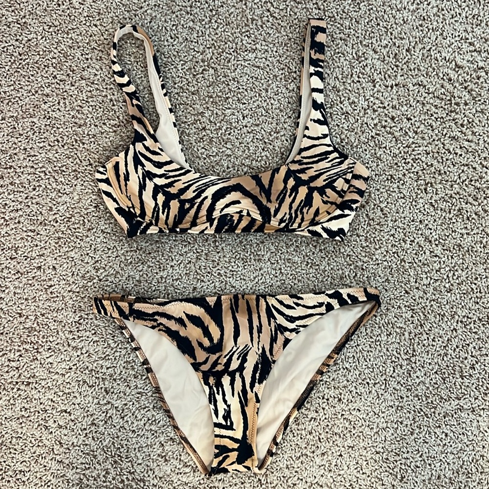 Tori Praver Bikini